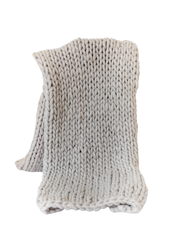 Pillows & Blankets Eva & Co